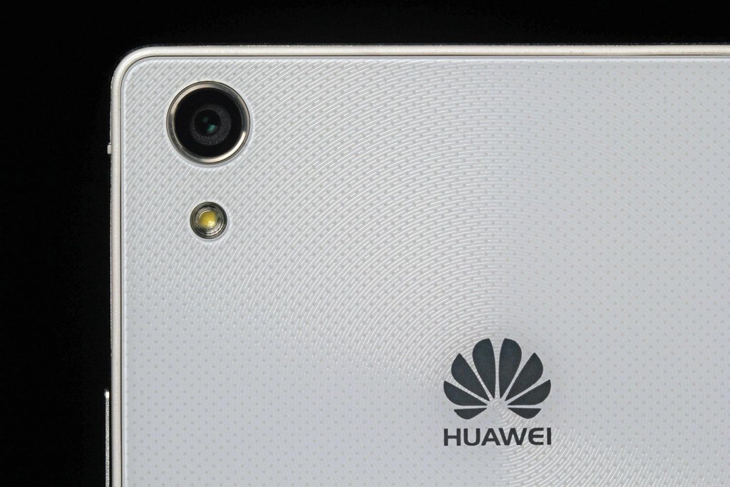 Huawei-Ascend-P7-review-macro-lens