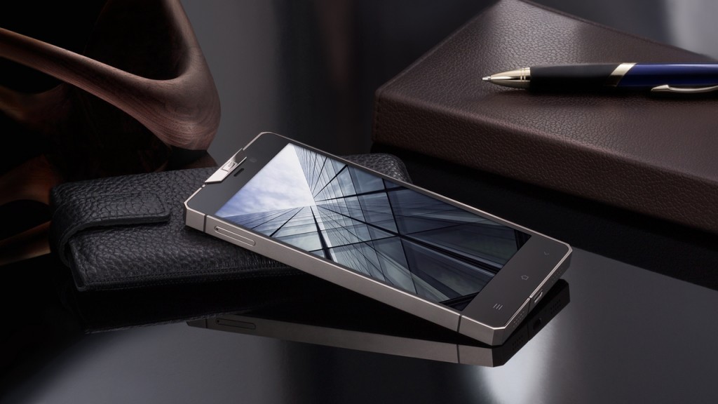 Gresso-Regal-Black-Edition-Luxury-Smartphone-2