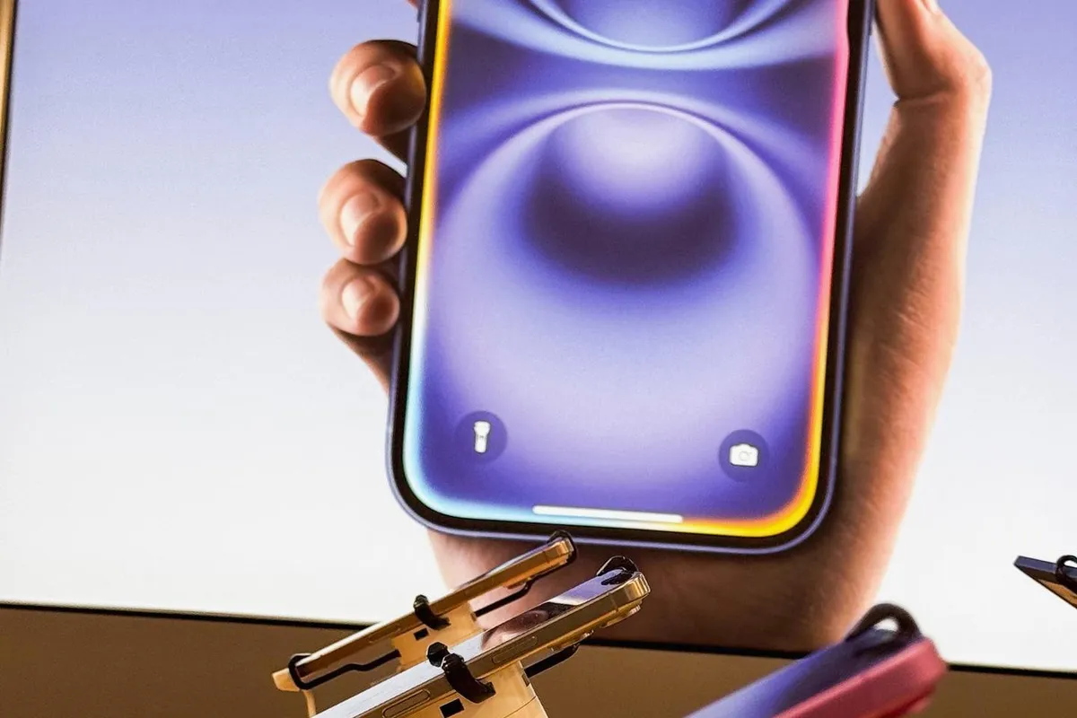 iPhone 16 bientôt hors de prix ? Apple piégée par une taxe choc de 54 % sur la Chine qui pourrait faire exploser les tarifs