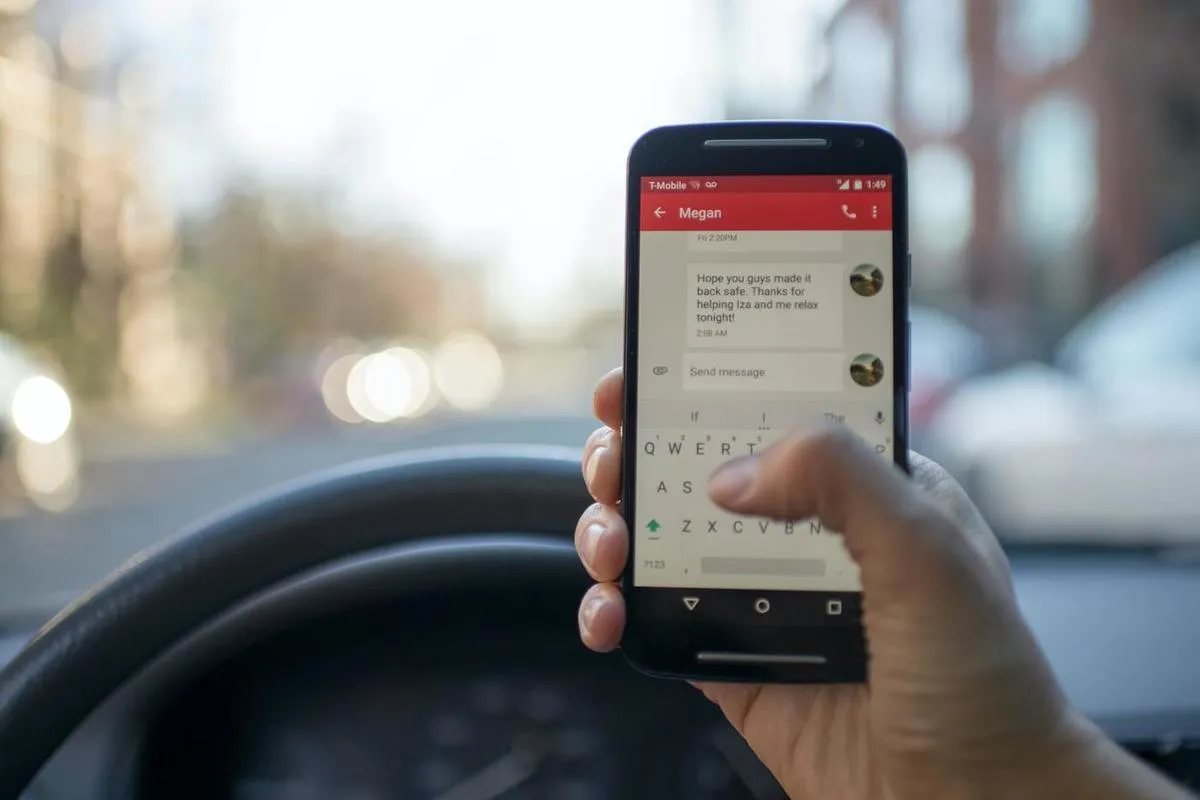 iPhone : Une astuce planquée dans iOS 18 pour ceux qui ont la nausée en voiture
