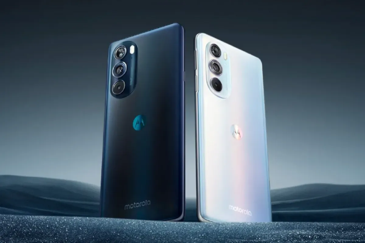 Le Motorola Razr+ 2025 : une évolution subtile qui pourrait vous surprendre !
