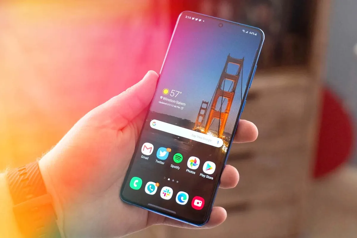One UI 7 : Samsung suspend sa mise à jour suite à une faille de sécurité critique